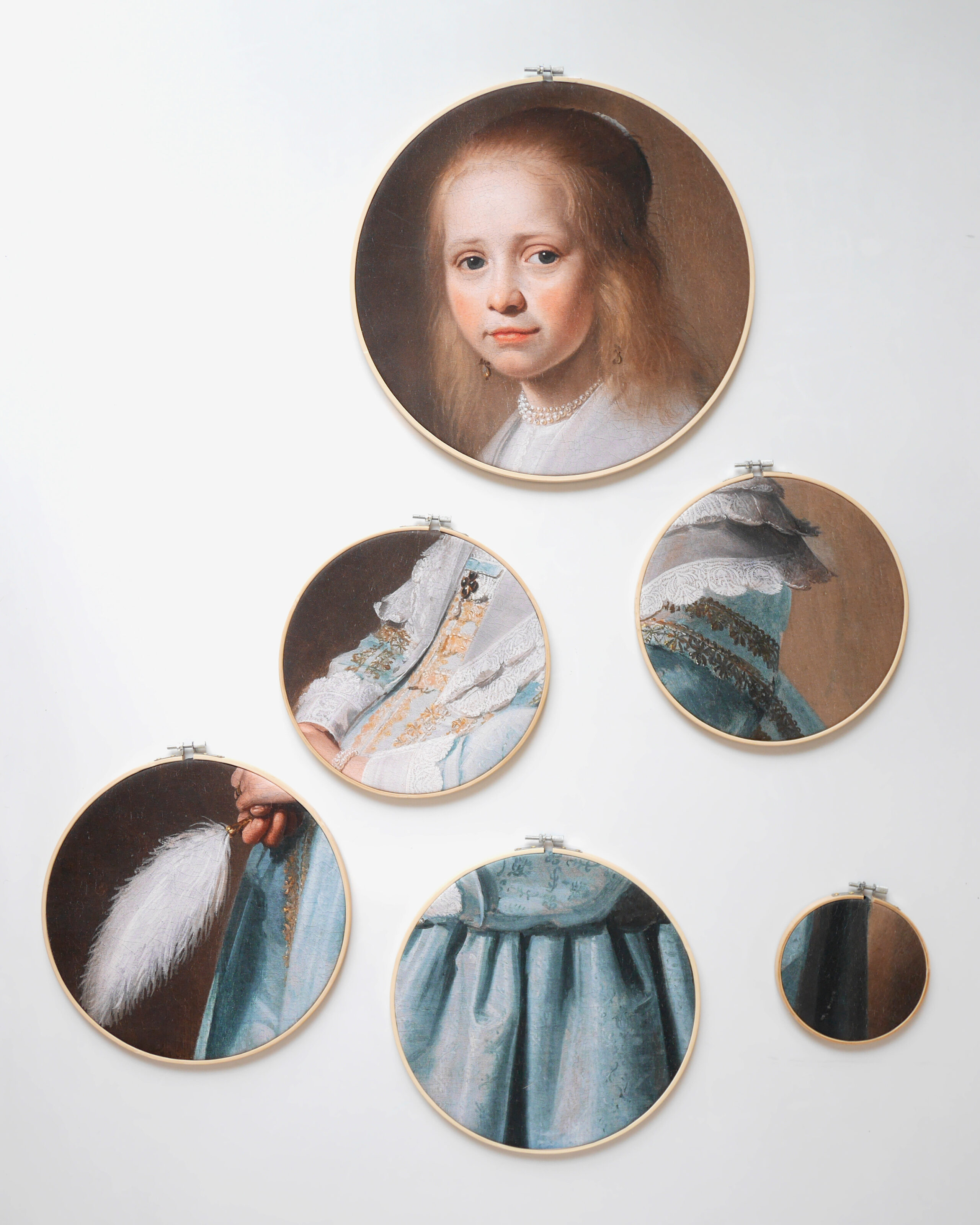 spoor Kameel Souvenir Portret van een Meisje in het Blauw XI van Johannes Cornelisz. Versponck ⋆  Voor De Sier